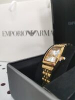 ساعة امبوريو ارماني نسائية ذهبية